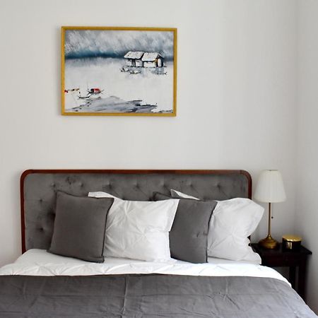 Lovely Apartment In Center Praga Esterno foto